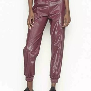 MOVING MUST GO Victoria Sport- 100% Polyurethane Joggers